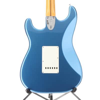 Fender American Vintage II 1973 Stratocaster, Maple Fingerboard, Lake Placid Blue (M13)(16268) (16268) image 2