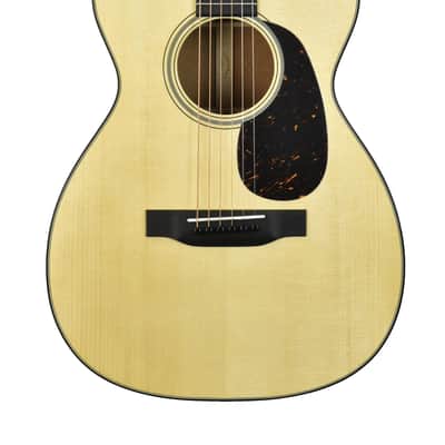 Martin Custom Shop 0-18 Acoustic Guitar in Natural image 1