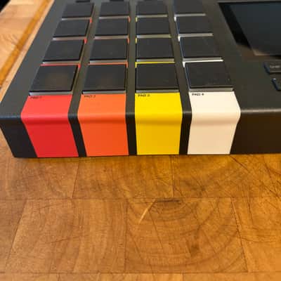 Akai MPC Live Standalone Sampler / Sequencer 2017 - 2020 - Black image 18