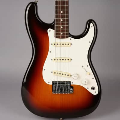 Fender Standard Stratocaster (2-Knob) 1983 - 1984 | Reverb Canada