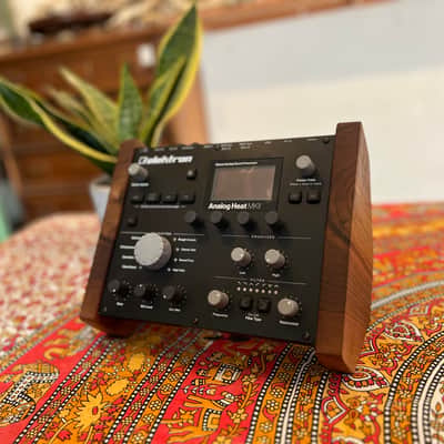Analog Heat mk1/mk2/FX wood side panels (100% walnut ) image 5