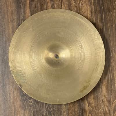 Zildjian 18" A. Zildjian Small Stamp Crash Cymbal 1957 - 1960 - Traditional image 2