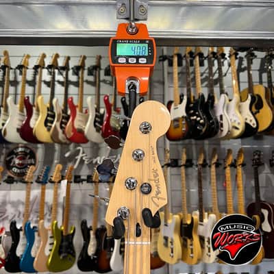 Fender   Player I 1 Jazz Bass Maple Neck Sunburst image 3