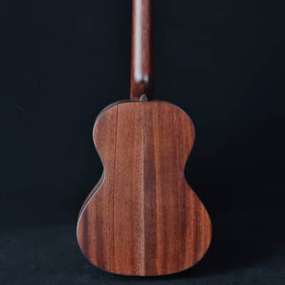 Kala KA-SMH-T All Solid Satin Mahogany Tenor Ukulele Natural image 3