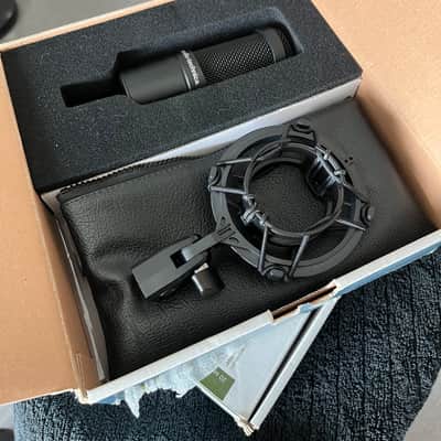 Audio-Technica AT2035 Large Diaphragm Cardioid Condenser Microphone 2010s - Black image 3