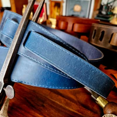 "Arthur" - Handmade Lyvenden distressed leather guitar strap - Ocean Blue image 6