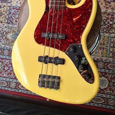 Fender Jazz Bass Deluxe 2007 - Vintage White image 8