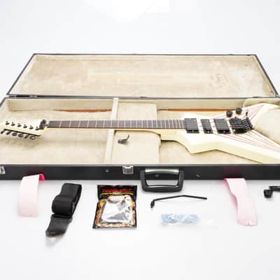 Westone Dynasty Flying V Pinstripe MIJ Guitar w/ EMG Pickups & Case #46450 image 4