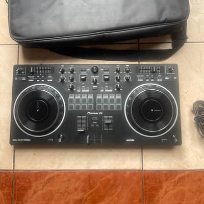 Pioneer DDJ-REV1 2-Channel DJ Controller 2022 - Present - Black image 3