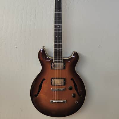 Hamer USA Newport Pro 2003 Tobacco Sunburst image 1