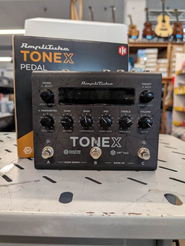 IK Multimedia ToneX