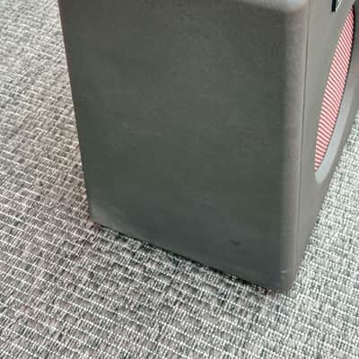 Behringer Thunderbird BX108 15W 1x8 Bass Combo Amplifier – Tested image 4