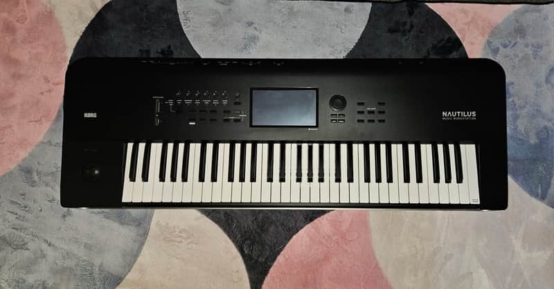 Korg Nautilus 61-Key Music Workstation 2020 - Present Black image 1