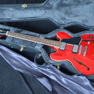 WEEKEND DEAL Gibson ES-335 made in USA 2006*20 years old semi acoustic in mint condition/one owner/frets 100%*lightweight=3,6kg*this beauty sounds/plays/looks really great*Gibson case made in Canada/not China*3290€ Bild 1