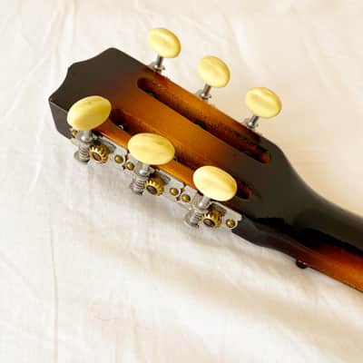 🎸 Vintage 1950s/60s Lark Toy Guitar – Shanghai, China – 19,5" Scale – Sunburst Finish image 19