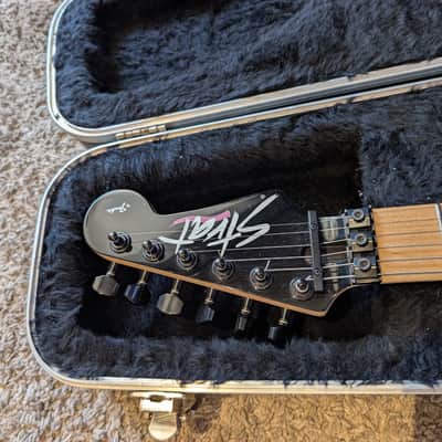 Fender Limited Edition HM Strat reissue 2020 - Flash Pink Hardcase image 5