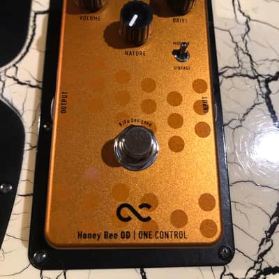 One Control BJFe Honey Bee Overdrive image 1