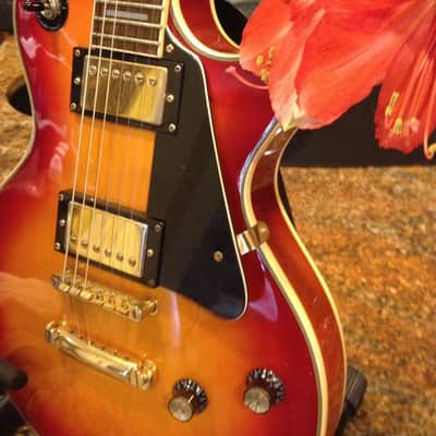 Samick Artist Series Early 90s Cherry Sunburst Les Paul copy good wood great player image 3