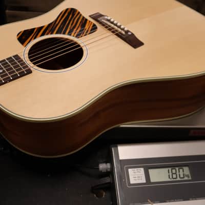 Gibson J-35 Faded 30's Antique Natural image 7