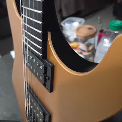 Carvin DC600H - 6 - Gold Top - Neck Thru image 4