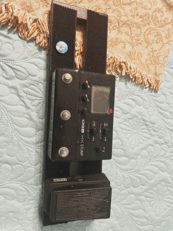 Line 6 HX Stomp 2018 - Present - Black image 1