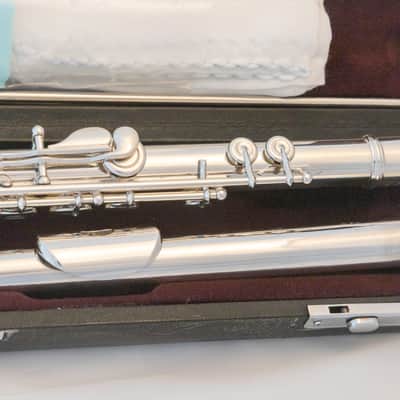 Yamaha YFL-584H (YFL-587H) Professional Flute All Silver Open-hole *Made in Japan *Cleaned & Serviced image 10