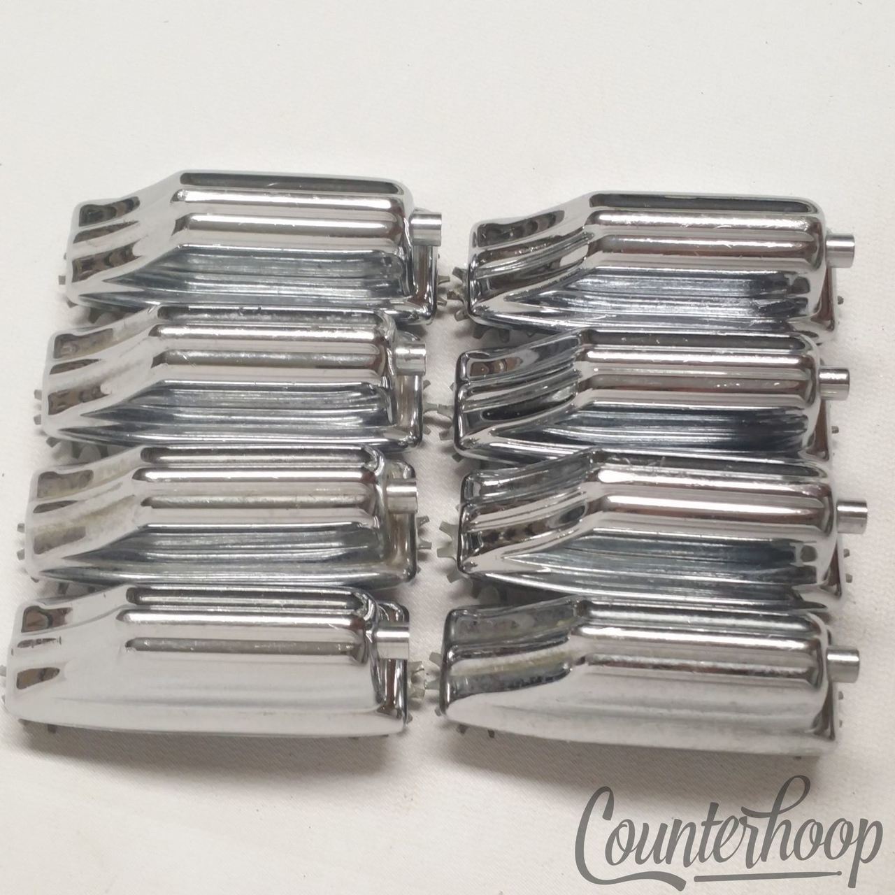 Rogers 8x Beavertail Bass Drum Lugs Chrome Dayton Powertone Hex Vintage 60s USA — main photograph