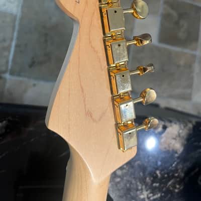 Fender Deluxe Players Stratocaster with Suhr electronics image 10