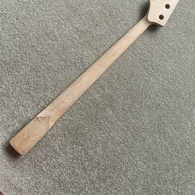 20 Frets Rosewood Fingerboard 4 String Jazz Bass Style Maple Neck image 2