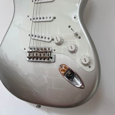 Fender American Original '50s Stratocaster with Maple Fretboard 2020 - 2022 - Inca Silver image 3