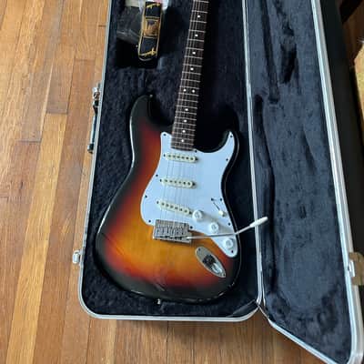 Fender Stratocaster 1991 - Sunburst - autographed by Bonnie Raitt image 1