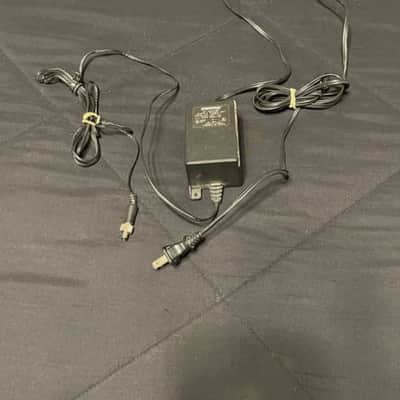 Shure UC Wireless System for Guitar or Mic, UC4-UA Receiver and UC1 Transmitter Black image 6