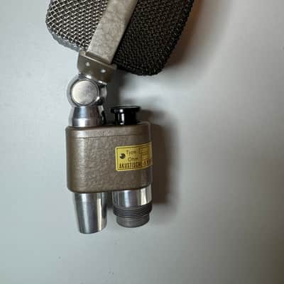 AKG D20B Serial #566 | Complete Original Set | Case, Documents | Early Production image 5