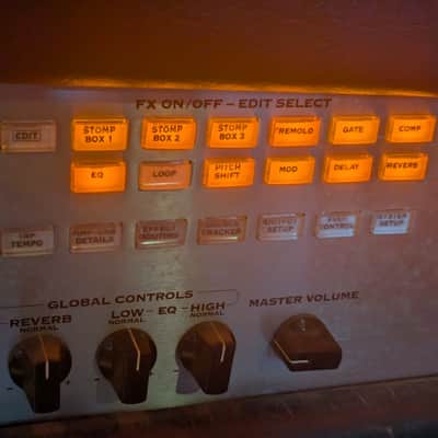 Line 6 Vetta I HD 200 Watt Modelling Amp with FBV Longboard Footboard image 6