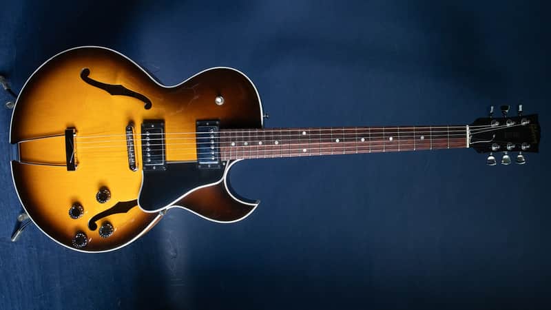 2000 Gibson ES-135 image 1