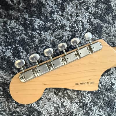 Fender Cyclone Deluxe Series 1999 MIM Candy Apple Red Rosewood Fretboard Guitar image 8