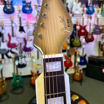 Fender Limited Edition California Vintage King with Case image 10