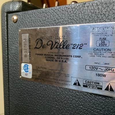Fender Hot Rod DeVille 212 3-Channel 60-Watt 2x12" Guitar Combo 1996 - 2001 - Black image 3
