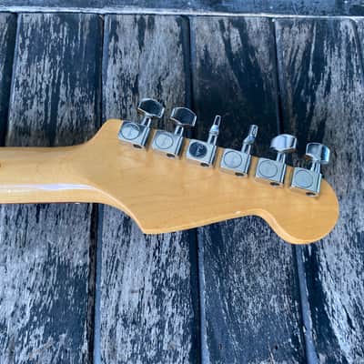 Fender Stratocaster 1989 - Ferrari Red image 11