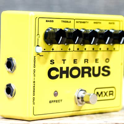 MXR M134 Stereo Chorus Analog Bucket-Brigade Lush Analog Chorus Effect Pedal image 3