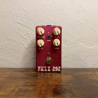 JDM 292 Fuzz image 2