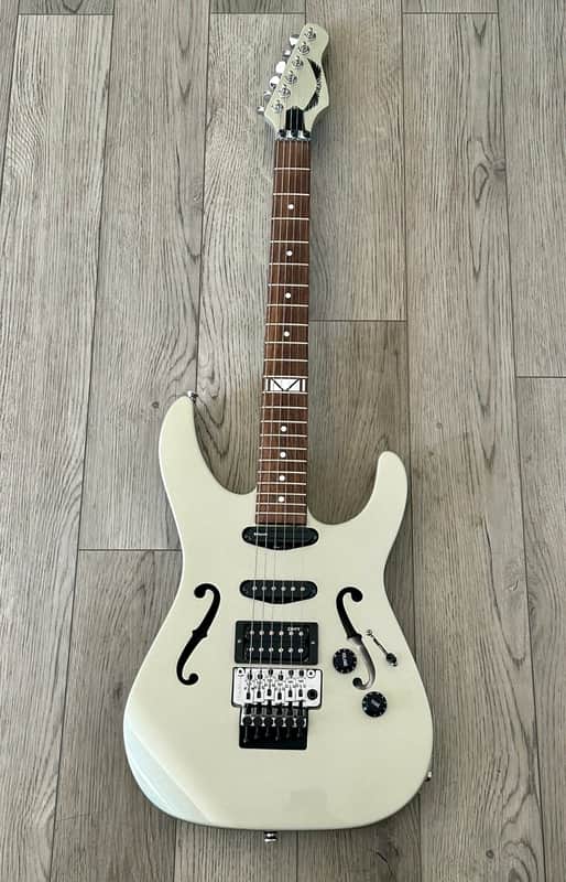 Dean Vinman Vinnie Moore 2020 - Metallic Silver image 1