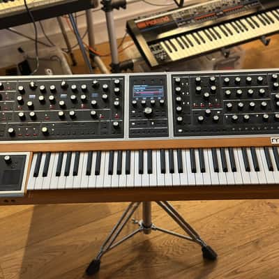 Moog One 8-Voice 61-Key Polyphonic Analog Synthesizer 2018 - Present - Black/Ash