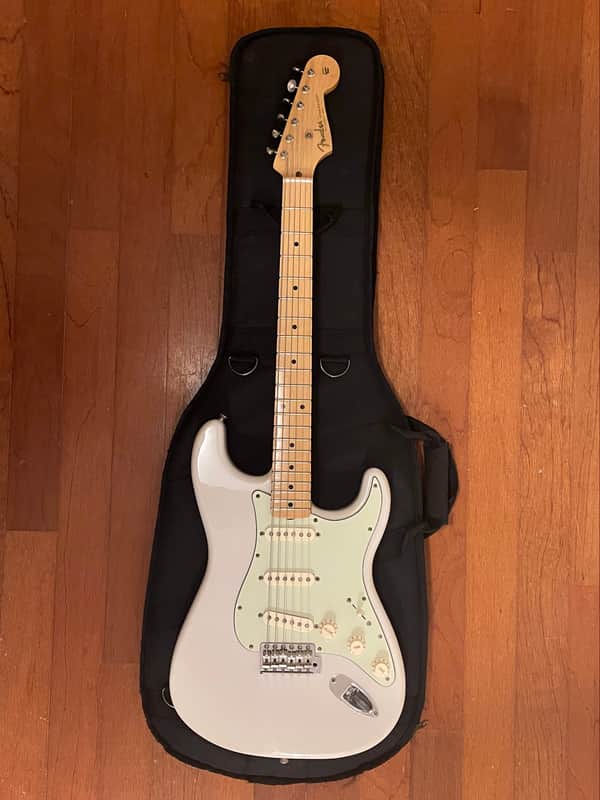 Fender Special Edition '60s Stratocaster - Lilac (new 50s neck/ unique combo) image 1