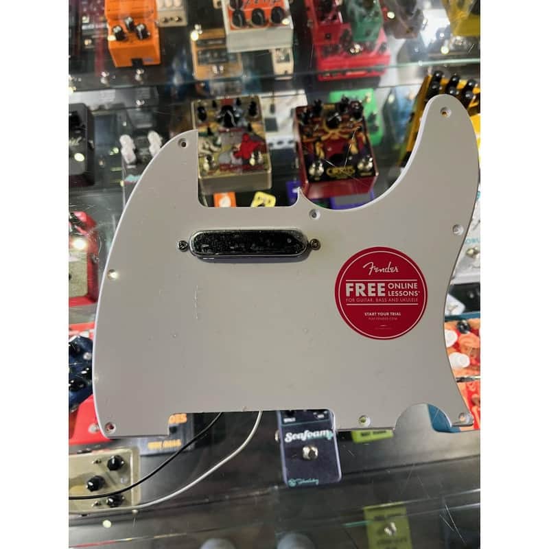Squier SQR-BULLTELELOADPICKGUARDWHITE White