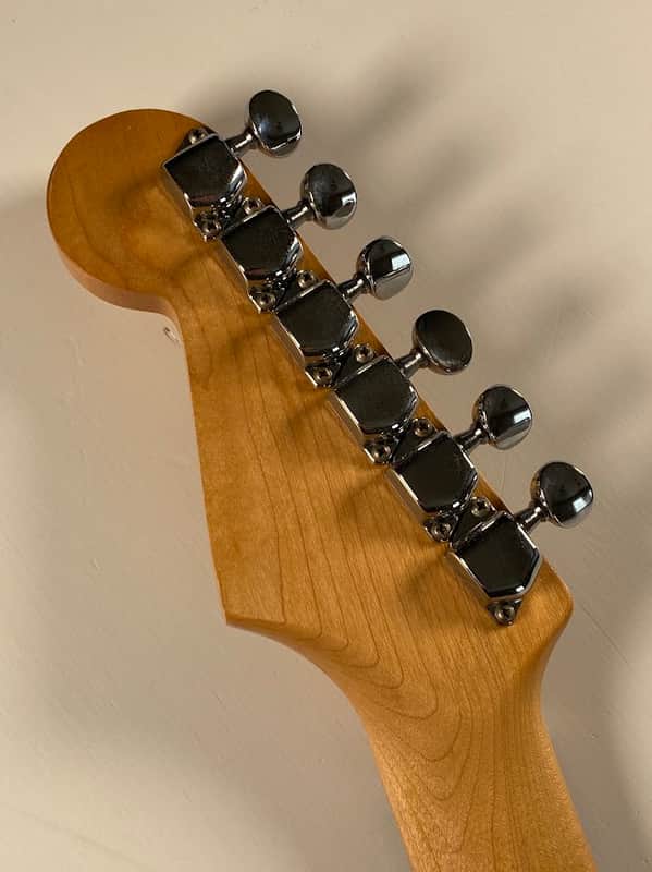 squier ST-33 MADE IN JAPAN Oシリアル squier ST-33 MADE IN JAPAN O
