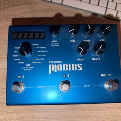 Strymon Mobius 2012 - Present - Blue image 2