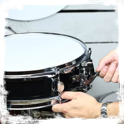 Griffin Snare Drum 13" x 3 - 5" -  Piccolo 100% Poplar Wood Shell with Black Finish and Coated Drum Head - Professional Drummers Percussion Instrument with Bright Tone and Brilliant Attack image 10