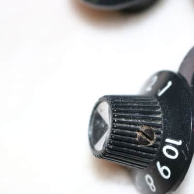 Vintage Original 1964 Fender Blackface Amp Control Knobs - Lot of 5 image 4