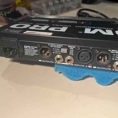 Behringer Multicom Pro MDX4400 4-Channel Audio Interactive Dynamics Processor with IEC power cable and rack mount bolts & washers image 6